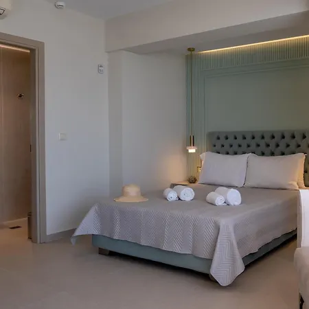 - Your Seafront Retreat By Etouri * Hersonissos (Crete)
