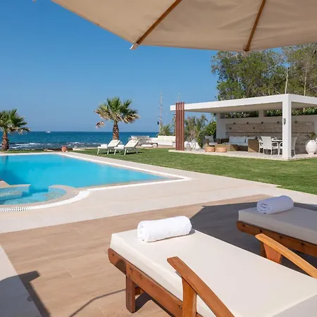 - Your Seafront Retreat By Etouri * Hersonissos (Crete)