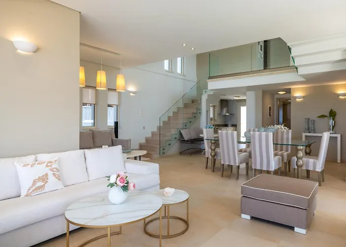 Hersonissos Beach Villa *