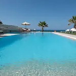 - Your Seafront Retreat By Etouri *