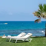 - Your Seafront Retreat By Etouri * Χερσόνησος