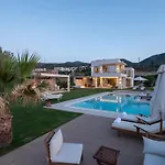 - Your Seafront Retreat By Etouri Χερσόνησος