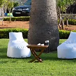- Your Seafront Retreat By Etouri Βίλα *