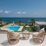 Βίλα - Your Seafront Retreat By Etouri *