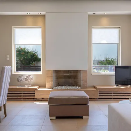Hersonissos Beach Villa * Limenas Chersonisou