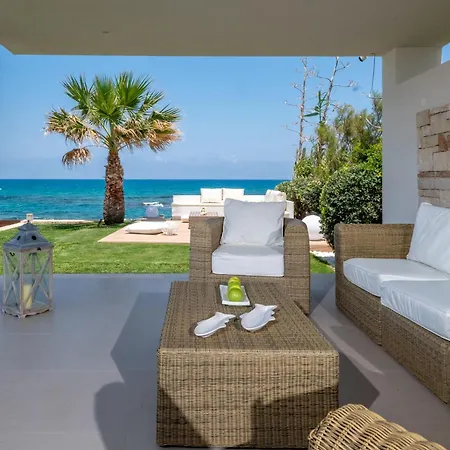 Villa - Your Seafront Retreat By Etouri *
