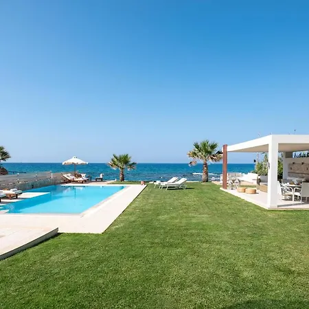 - Your Seafront Retreat By Etouri Villa