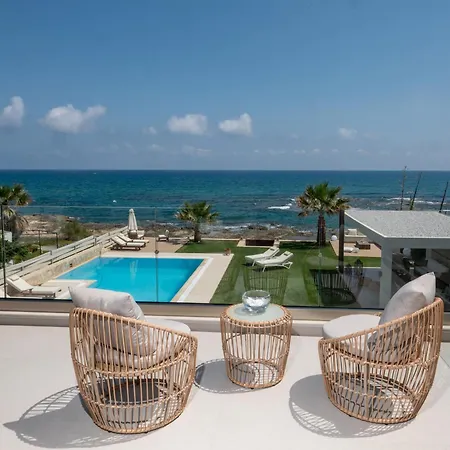 Villa - Your Seafront Retreat By Etouri *